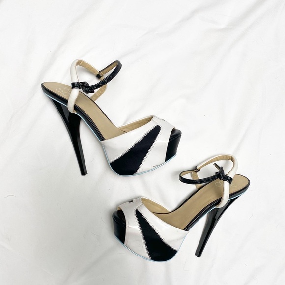 Gwen steffani heels - Picture 4 of 7